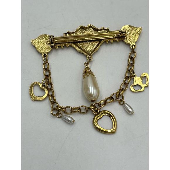 Vintage Gold Tone Hanging Draped brooch Faux Dangling Pearls and Hearts - Picture 4 of 10